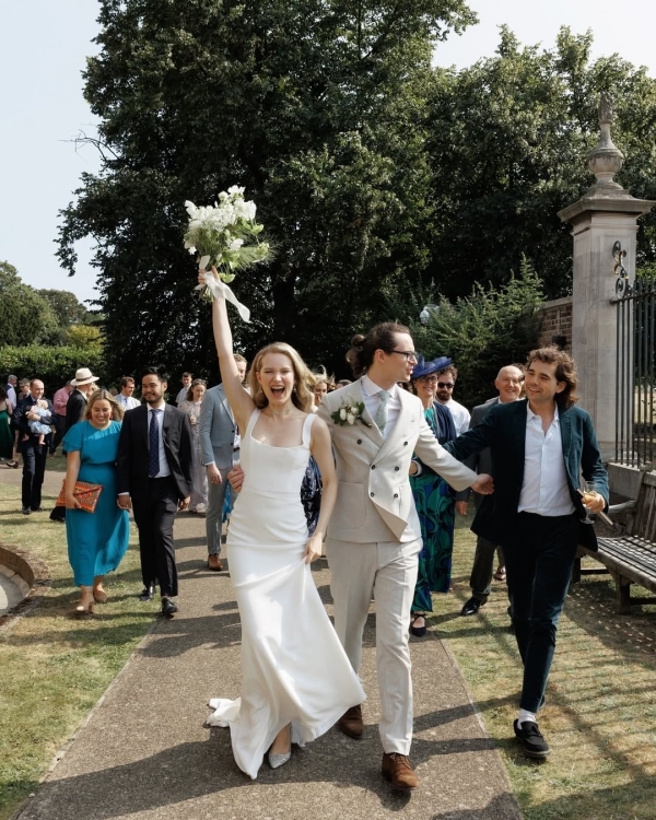 12 Best Wedding Photographers in the UK | British Professional Photography | TOP Luxury Bridal Photographers