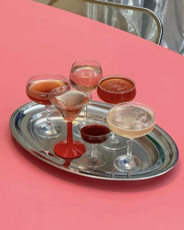 40 Trendy Serving Ideas for Your Wedding Cocktails