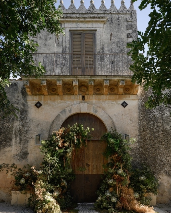 An Earthy & Opulent Wedding in Rural Sicily