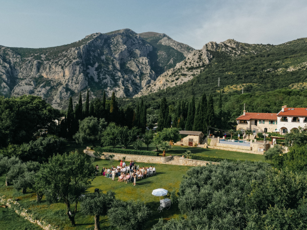 Venues Talici Hill Rustic Villas