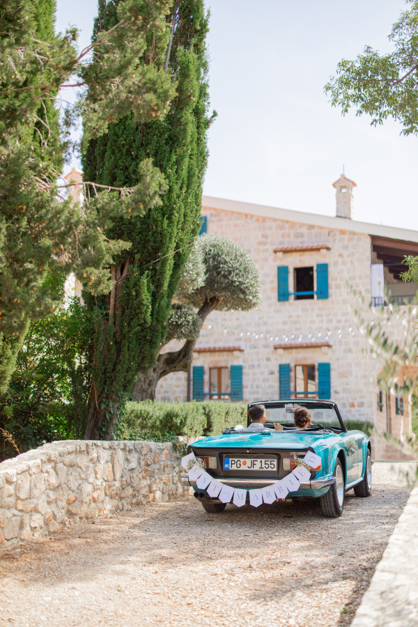 Venues Talici Hill Rustic Villas