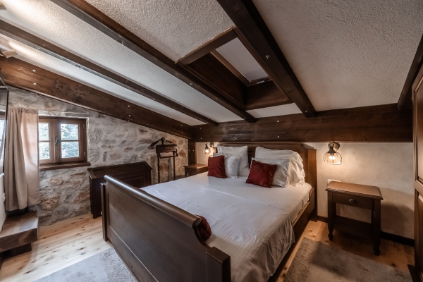 Venues Talici Hill Rustic Villas