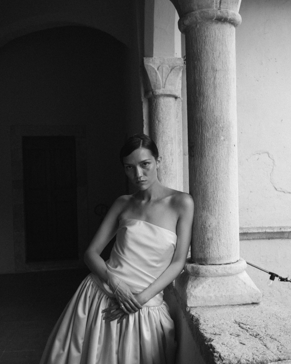 A Romantic Celebration Amidst the Rolling Hills of Umbria