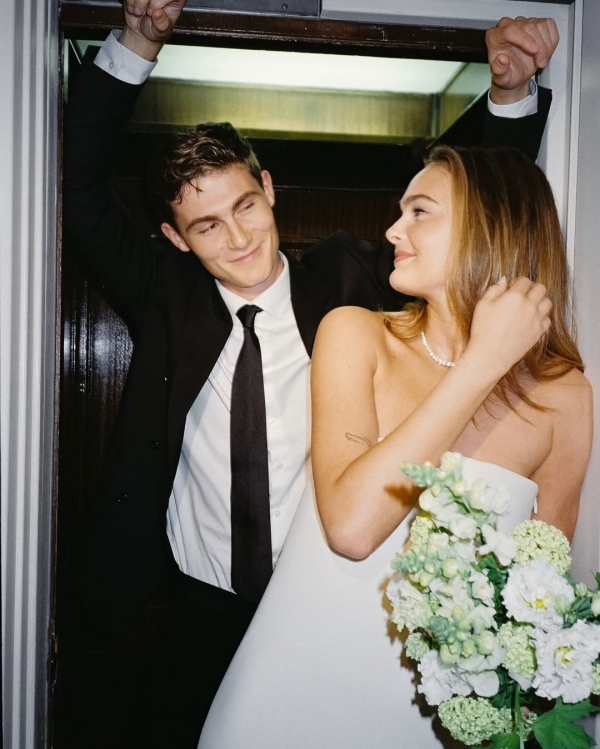 12 Best Wedding Photographers in the UK | British Professional Photography | TOP Luxury Bridal Photographers