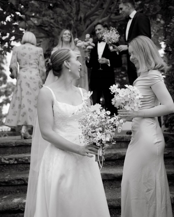 Mastering Your Wedding Photos: 5 Experts Share the Biggest Photo Fails to Avoid