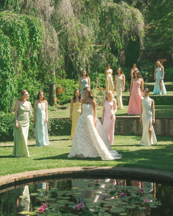 50 Must-Save Group Portrait Ideas