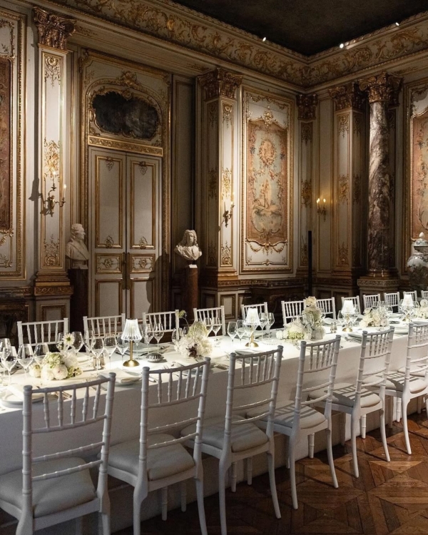 12 Art-Filled Wedding Venues Around the World