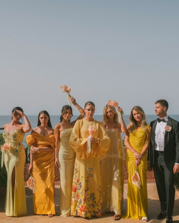 50 Must-Save Group Portrait Ideas