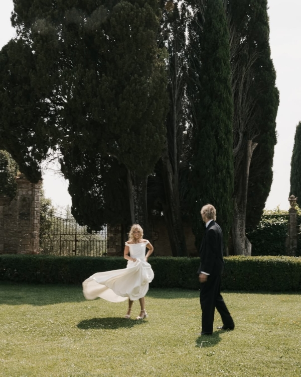 100 Hard Questions Every Couple Should Answer Before Getting Married