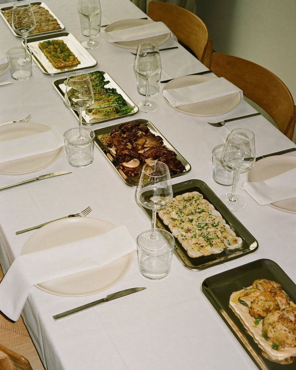 7 Festive Food & Drink Ideas for Stylish Holiday Hosting