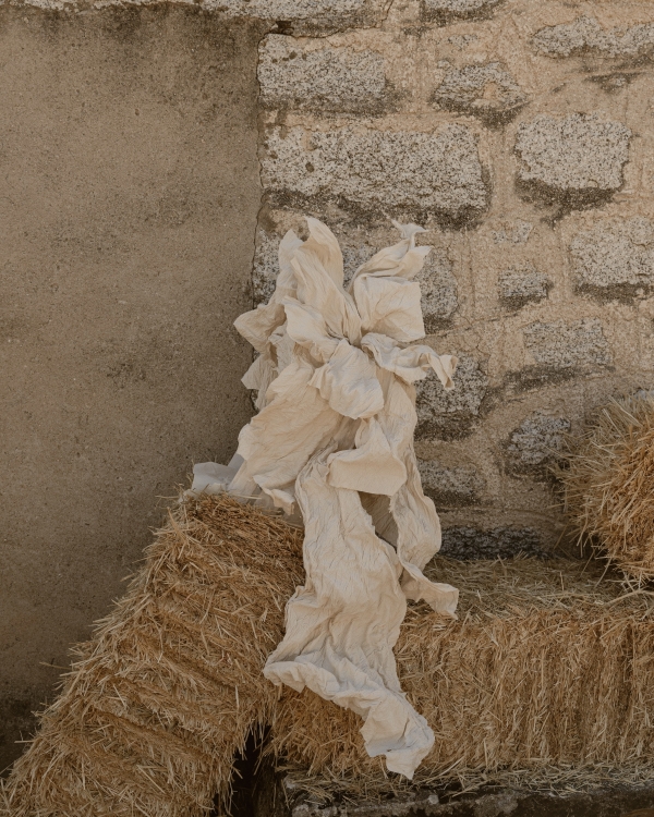 A Playful & Artistic Rural Wedding in the Countryside of Madrid