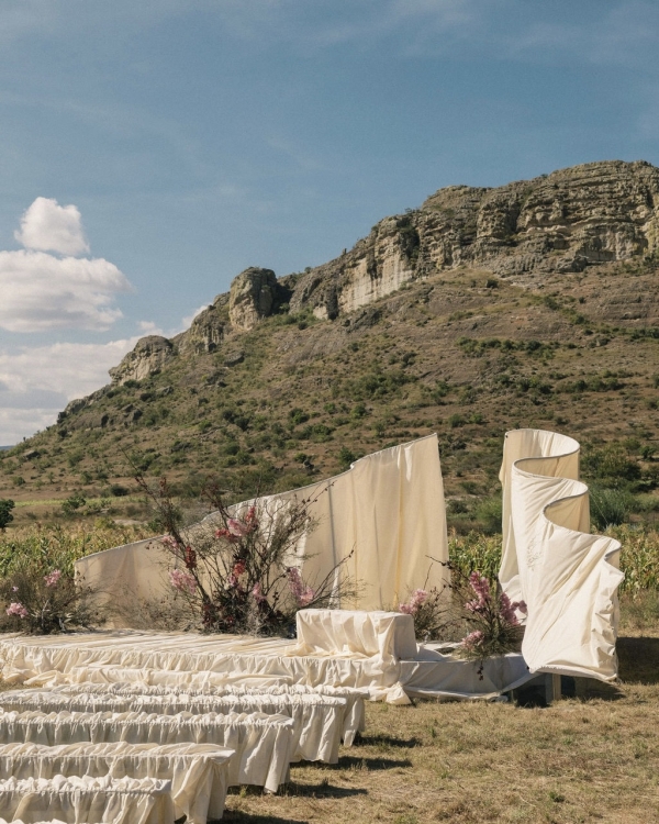 Inside Alix Traeger & Zoya Biglary’s Vibrant Wedding in Oaxaca, Mexico