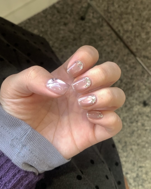 25 Show-Stopping Nail Design Ideas for New Year’s Eve 2025