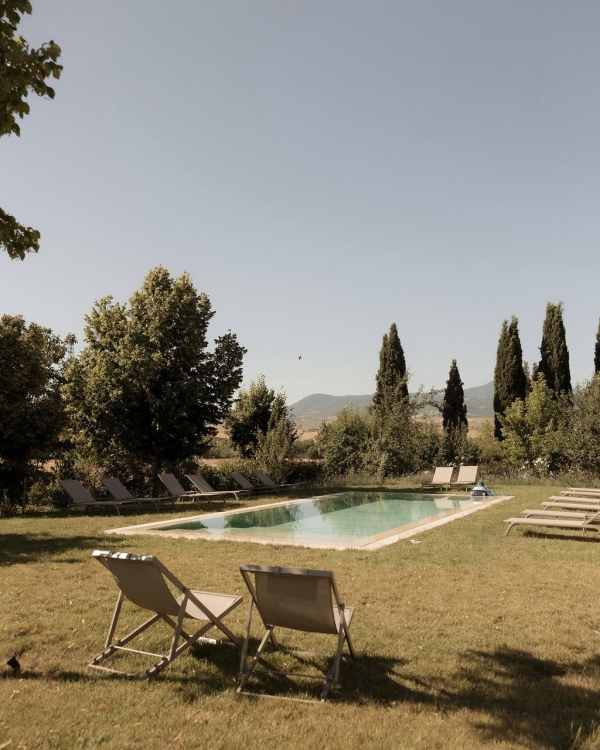 An Elevated Elopement in Tuscany with Vintage Bridal