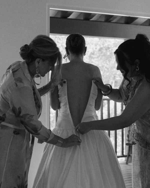 An Intimate Santa Barbara Wedding Framed by Lush Gardens & Light