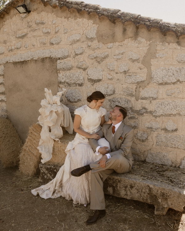 A Playful & Artistic Rural Wedding in the Countryside of Madrid