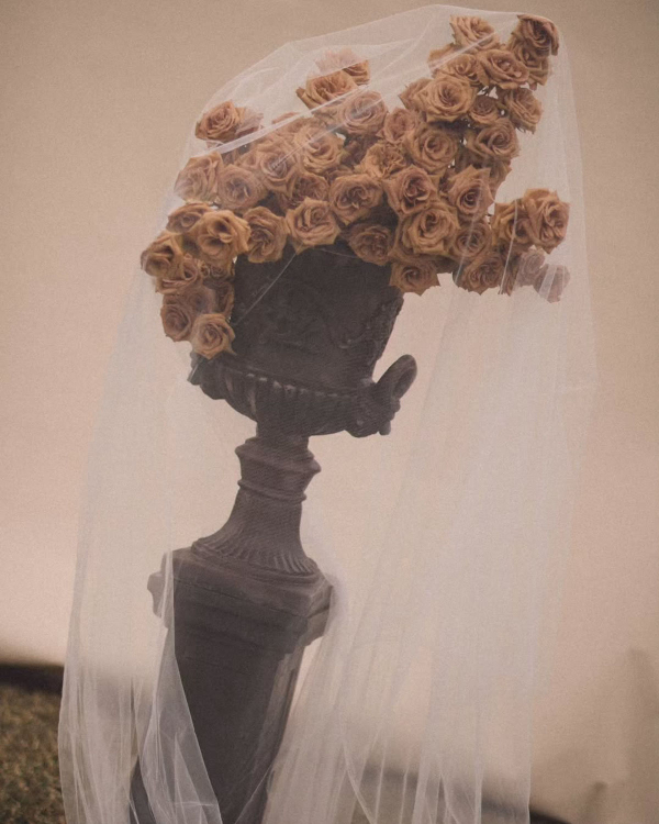 30 Vintage-Inspired Floral Arrangements That Make Nostalgia Feel New
