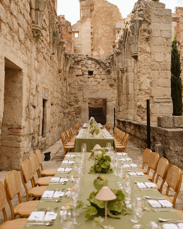 A Wedding Planner’s Guide to Designing the Perfect Reception Seating Plan