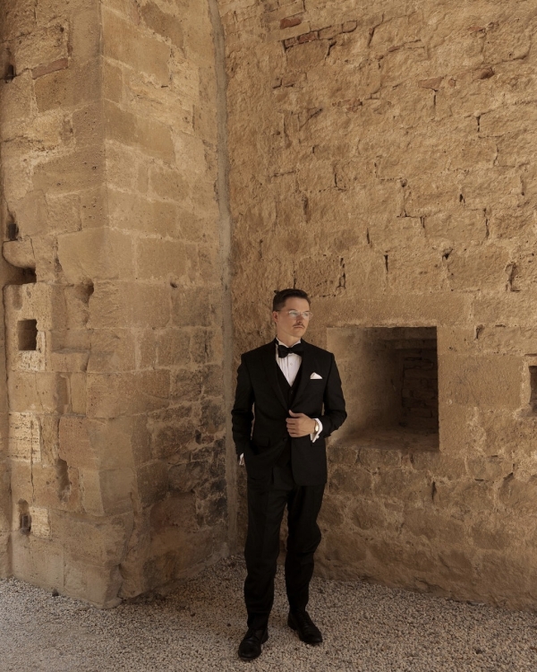 An Elevated Elopement in Tuscany with Vintage Bridal