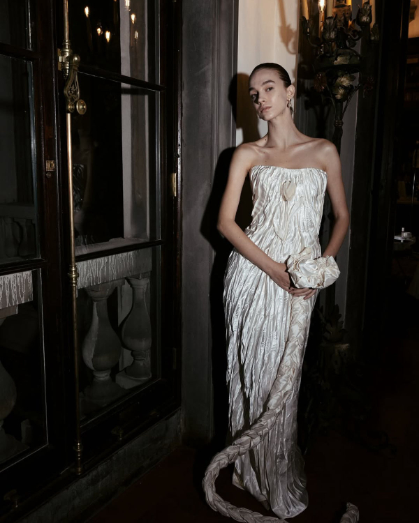 15 Best Australian Wedding Dress Designers | Top Bridal Gowns Designers List | Famous