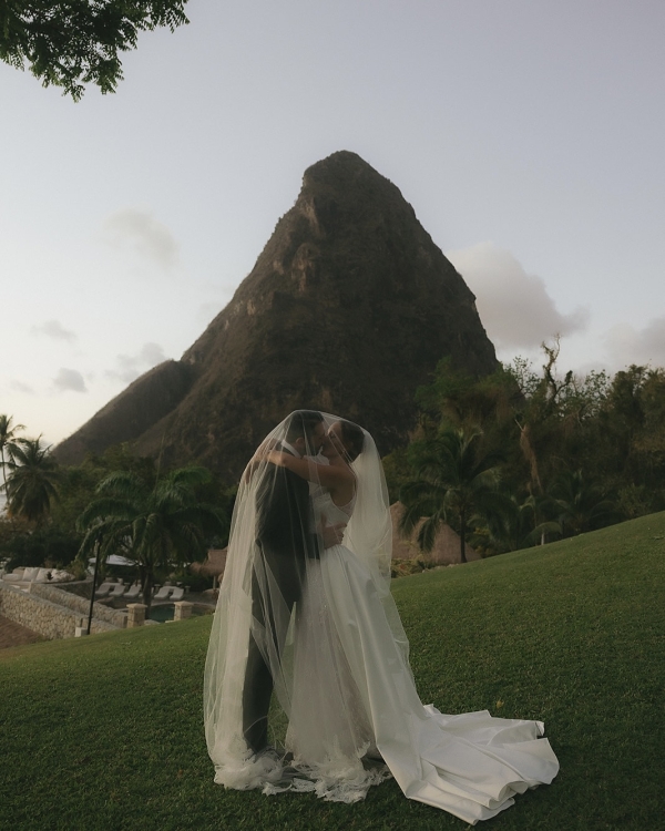A Chic Tropical Wedding on the Shores of St. Lucia