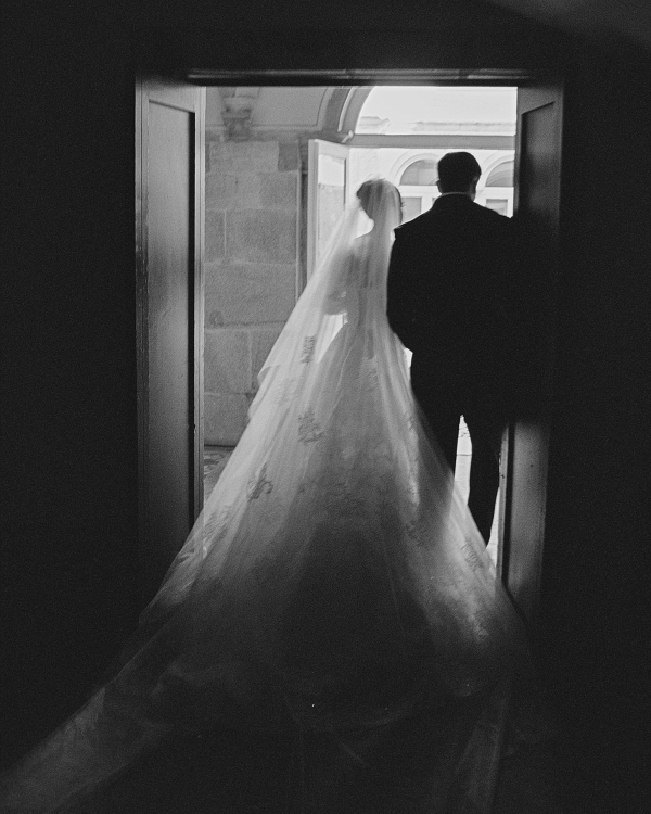 Behind The Lens: Inside the Artistry of Wedding Photographer Alice Vicente