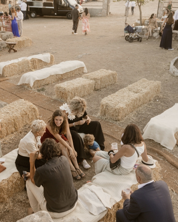 A Playful & Artistic Rural Wedding in the Countryside of Madrid