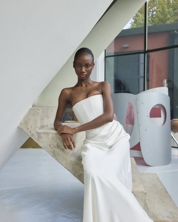 18 Chic Statuesque Bridal Dresses from the Fall '26 Season