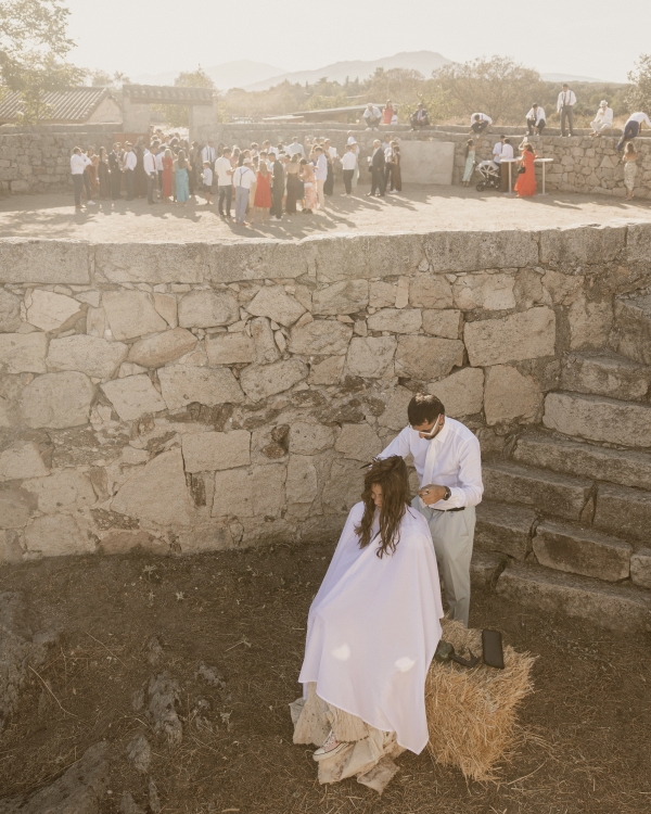 A Playful & Artistic Rural Wedding in the Countryside of Madrid