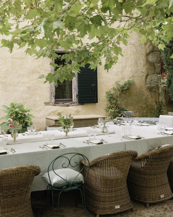 Influencer Ella McFadin’s French Château Wedding Was an Editorial Take on Countryside Elegance