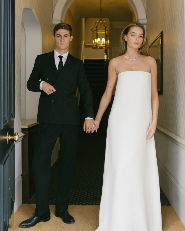 12 Best Wedding Photographers in the UK | British Professional Photography | TOP Luxury Bridal Photographers