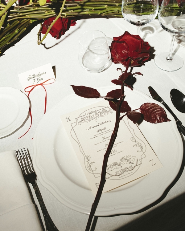 A Cinematic Sicilian Villa Wedding Framed by Modern Florals and Fruit Art