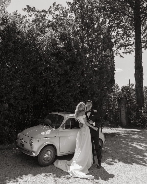 An Elevated Elopement in Tuscany with Vintage Bridal
