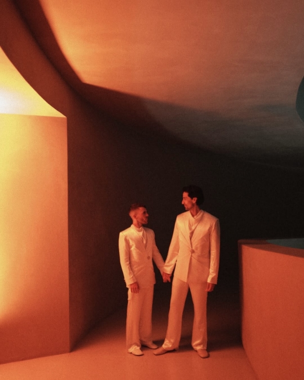 100 Hard Questions Every Couple Should Answer Before Getting Married