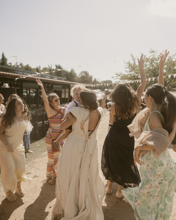 A Playful & Artistic Rural Wedding in the Countryside of Madrid