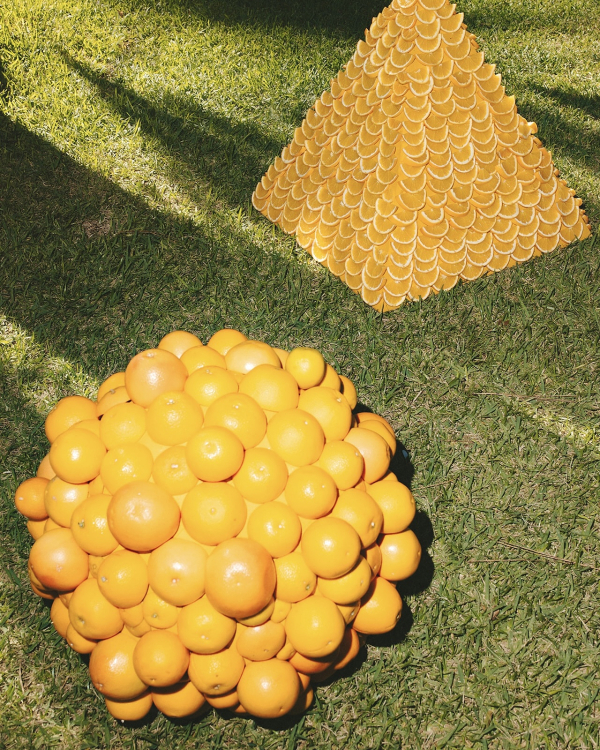 A Cinematic Wedding with Sculptural Installations & a Vibrant Palette in Sicily