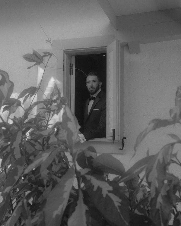 A Chic Tropical Wedding on the Shores of St. Lucia