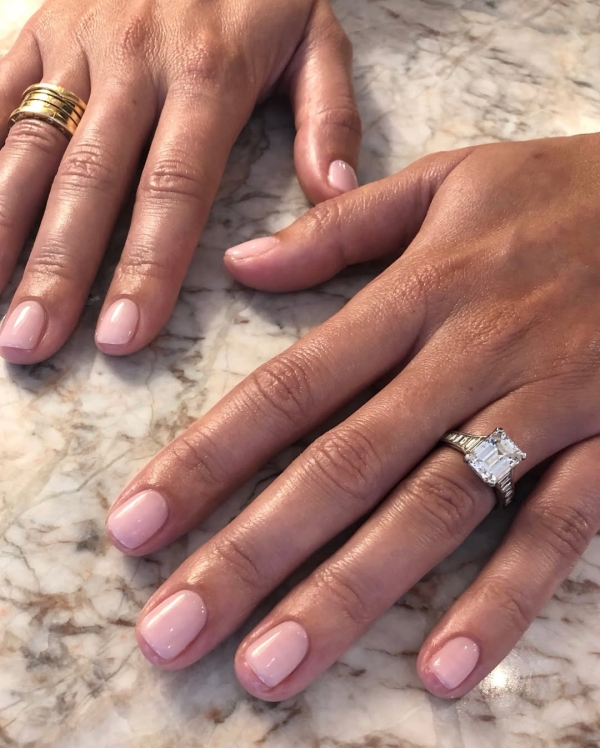 25 Show-Stopping Nail Design Ideas for New Year’s Eve 2025