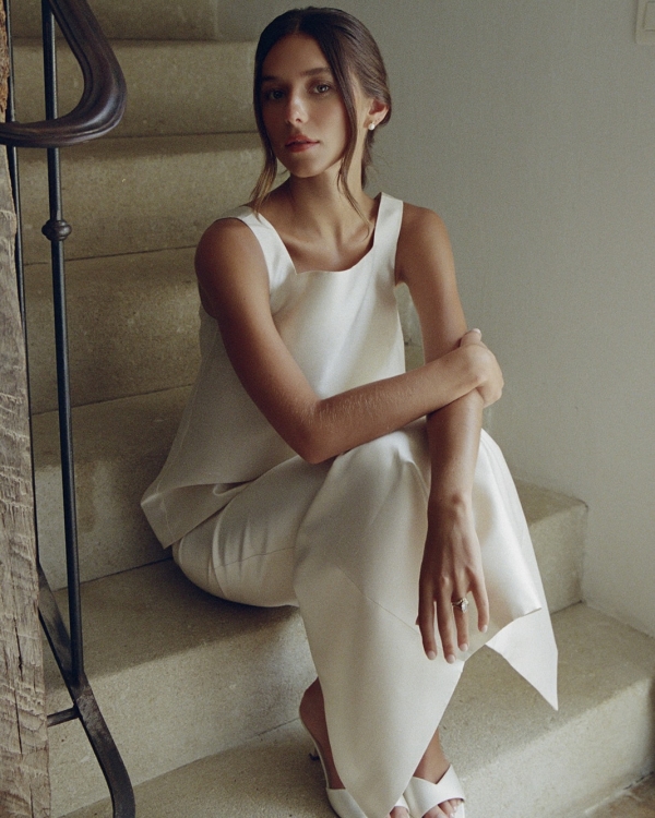 Influencer Ella McFadin’s French Château Wedding Was an Editorial Take on Countryside Elegance