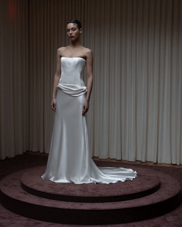 18 Chic Statuesque Bridal Dresses from the Fall '26 Season