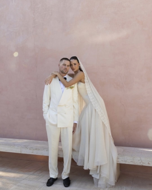 100 Hard Questions Every Couple Should Answer Before Getting Married