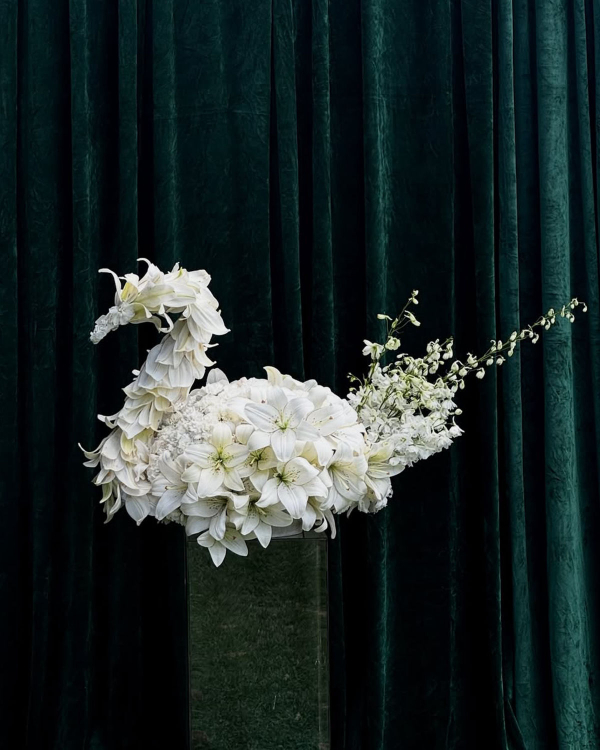 30 Vintage-Inspired Floral Arrangements That Make Nostalgia Feel New