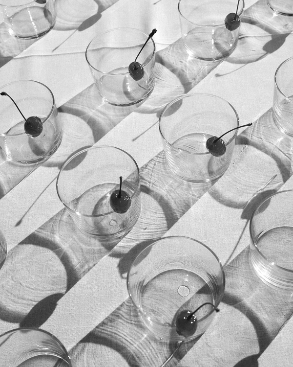 A Cinematic Sicilian Villa Wedding Framed by Modern Florals and Fruit Art