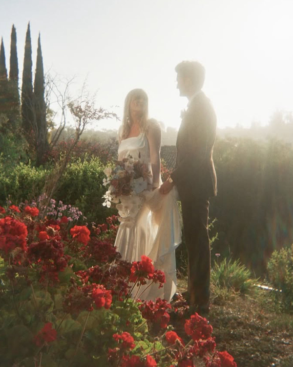 15 Best Wedding Photographers in the UK | British Professional Photography | TOP Luxury Bridal Photographers