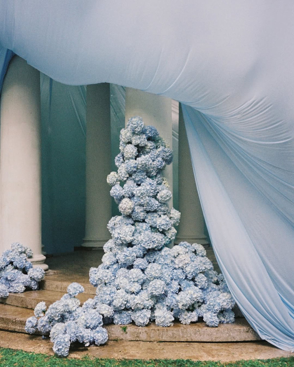 The Top Wedding Floral Trends for 2026 According to Pinterest