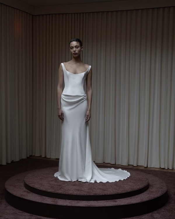 18 Chic Statuesque Bridal Dresses from the Fall '26 Season