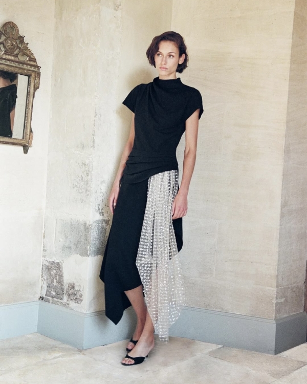 30 Party Dresses to Steal the Spotlight This Festive Season