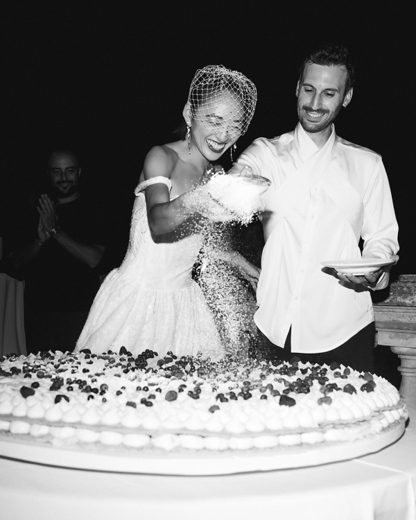 A Cinematic Sicilian Villa Wedding Framed by Modern Florals and Fruit Art