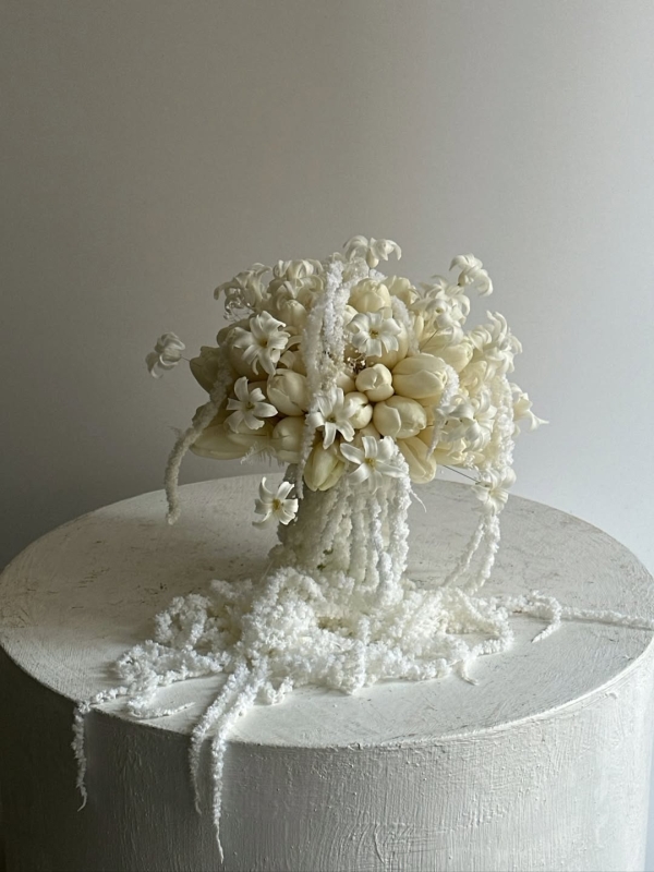 30 Vintage-Inspired Floral Arrangements That Make Nostalgia Feel New