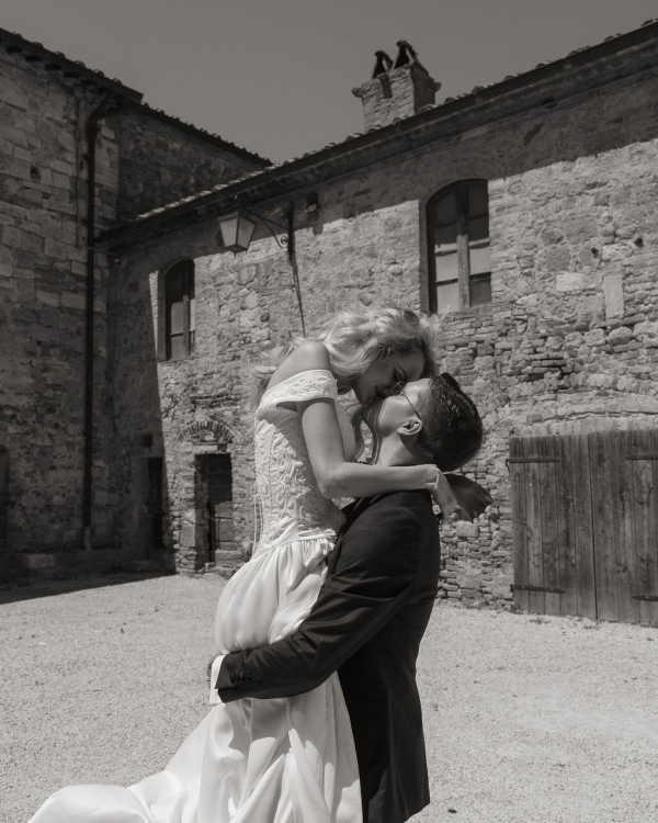 An Elevated Elopement in Tuscany with Vintage Bridal